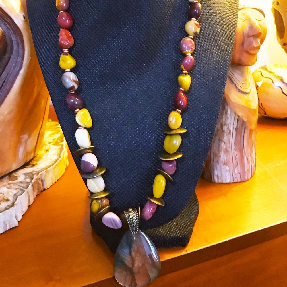 Mookaite & bronze necklace w/ labradorite pendant